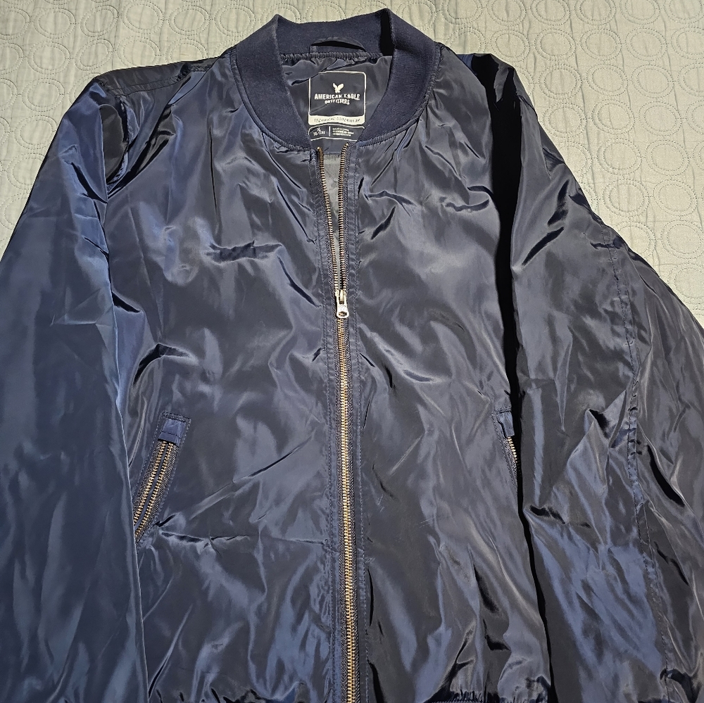 Bomber jacket - Picture 3 of 3